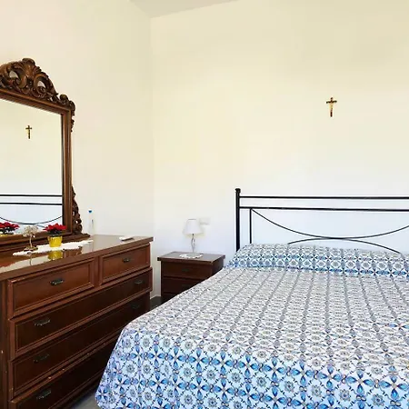 Casa Dei Nonni Antonio E Rosa - Il Mare Sotto Casa Apartment